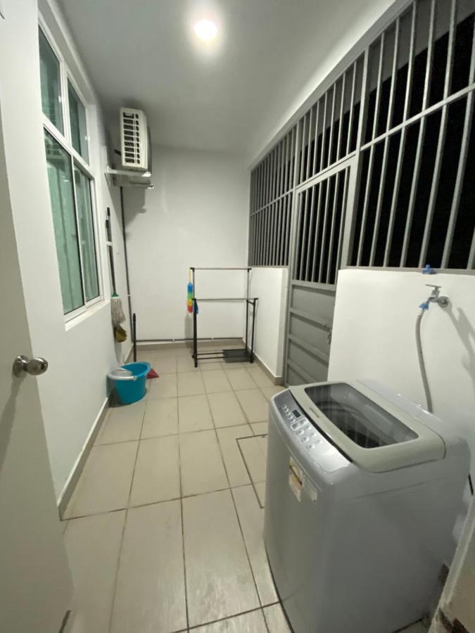 Desaru Happy Guest House D Εξωτερικό φωτογραφία