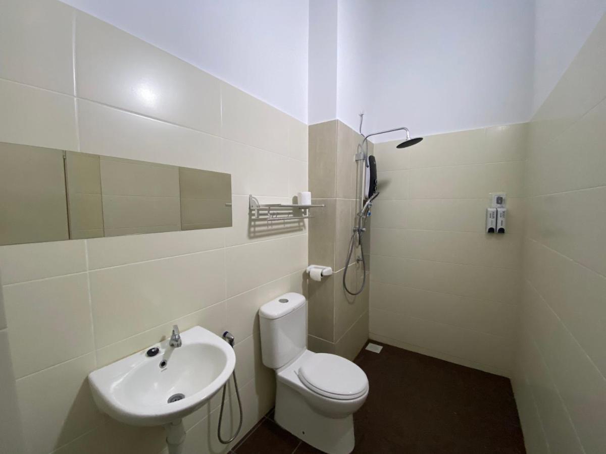 Desaru Happy Guest House D Εξωτερικό φωτογραφία
