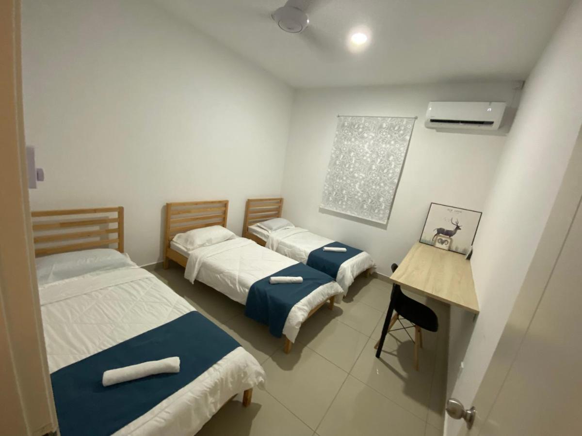 Desaru Happy Guest House D Εξωτερικό φωτογραφία