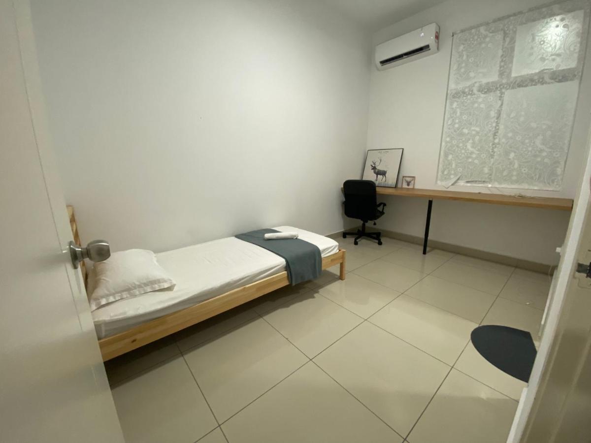 Desaru Happy Guest House D Εξωτερικό φωτογραφία