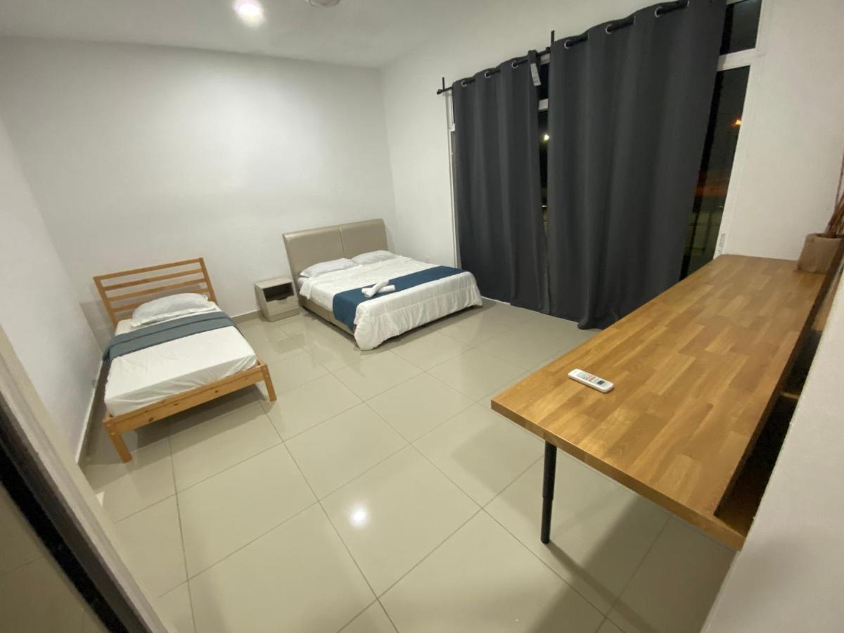 Desaru Happy Guest House D Εξωτερικό φωτογραφία